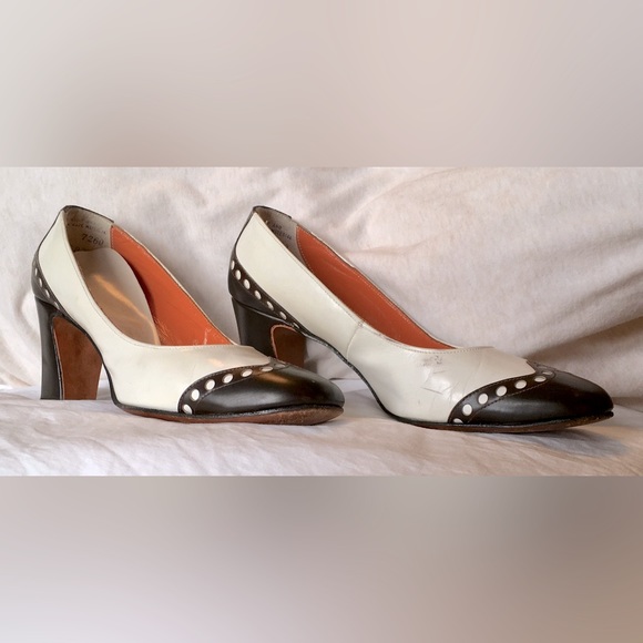 Vintage Shoes - MCM ivory/brown leather spectator pumps, size 5.5 AA, timeless classic, EUC